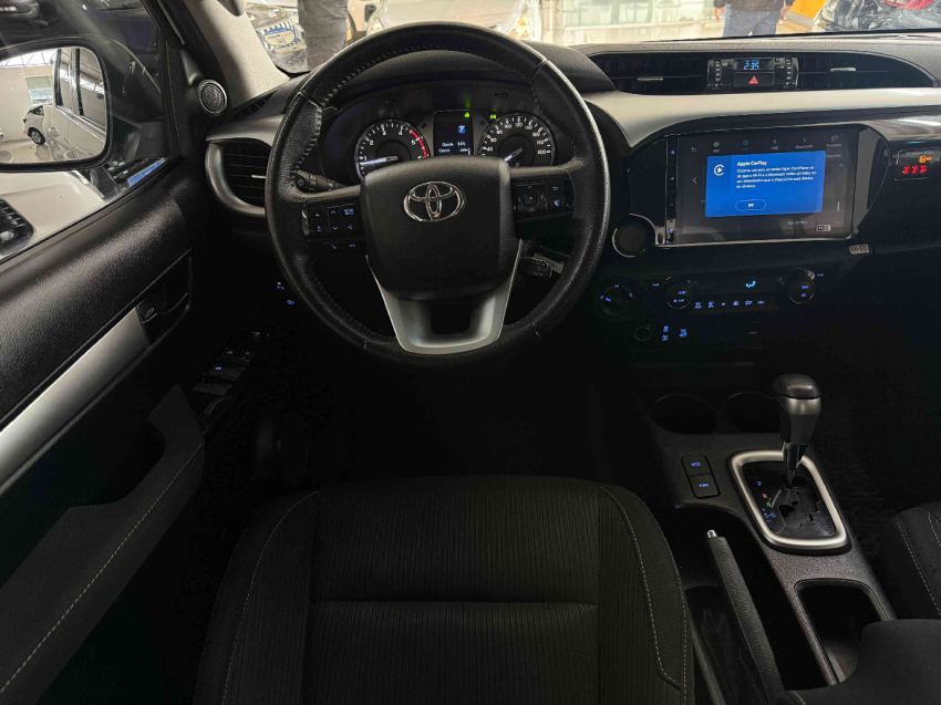 toyota hilux srx 4x4 2.8 tb at diesel automatico 2023/24