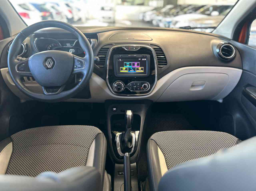 renault captur 1.6 16v sce flex intense x-tronic 4p automatico 2018