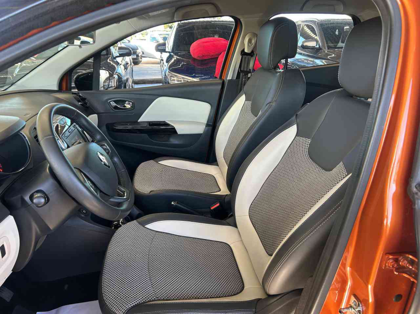 renault captur 1.6 16v sce flex intense x-tronic 4p automatico 2018
