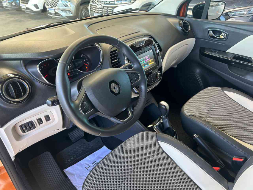 renault captur 1.6 16v sce flex intense x-tronic 4p automatico 2018