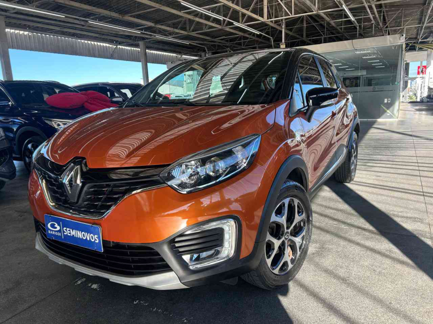 renault captur 1.6 16v sce flex intense x-tronic 4p automatico 2018