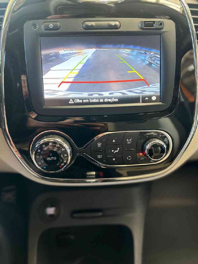 renault captur 1.6 16v sce flex intense x-tronic 4p automatico 2018