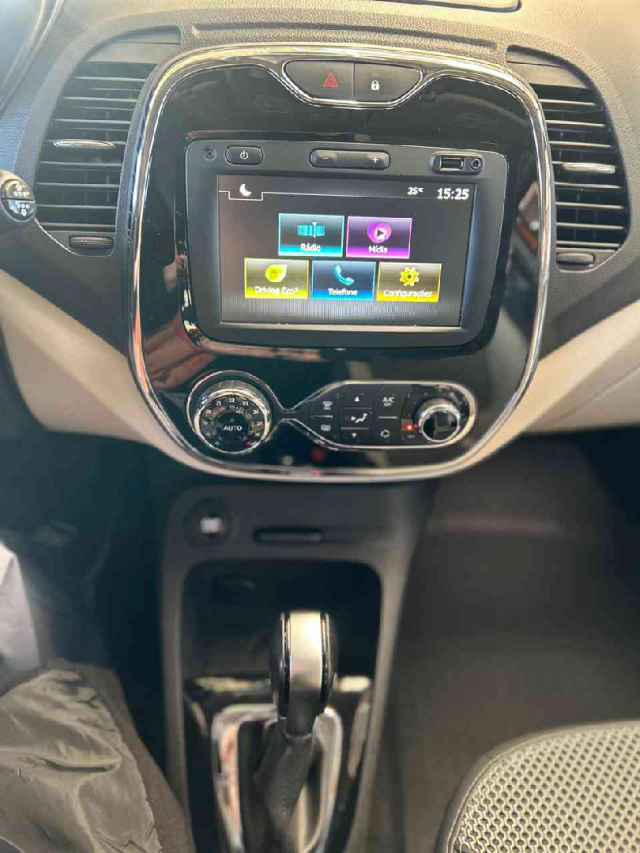 renault captur 1.6 16v sce flex intense x-tronic 4p automatico 2018