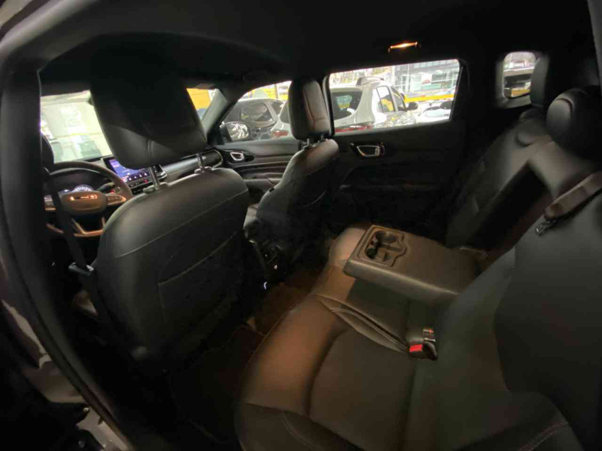 jeep compass  longitude 80 anos 4x2 1.3 tb at6 flex automatico 2022/22