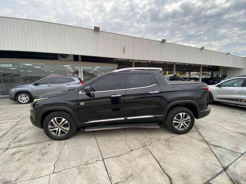 fiat toro diesel volcano awd 2.0 16v at9 automatico 2016/17
