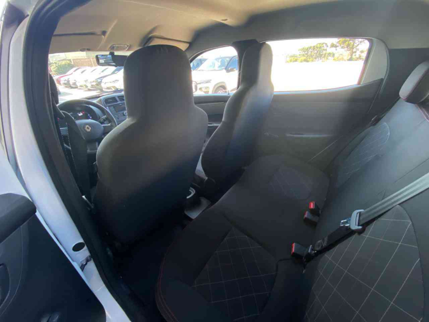 renault kwid  zen 1.0 12v sce flex manual 2024/25