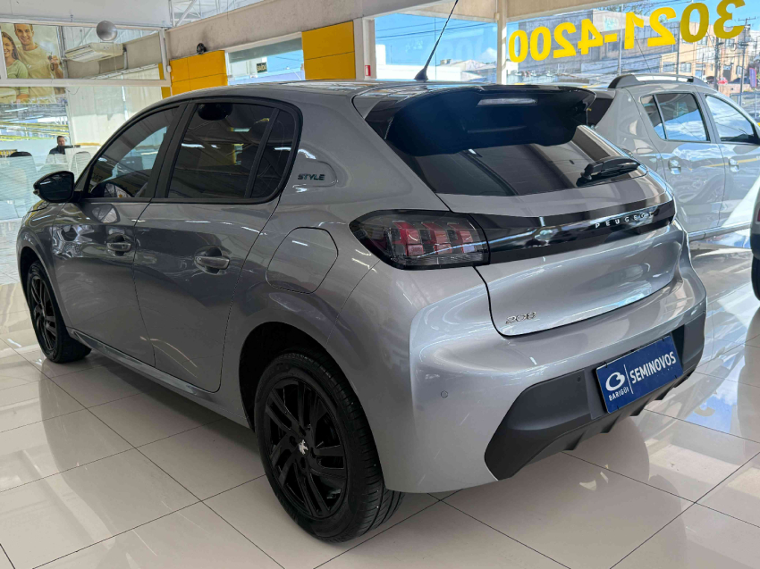 peugeot 208  style 1.0 mt flex manual 2023/24