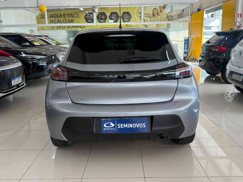 peugeot 208  style 1.0 mt flex manual 2023/24