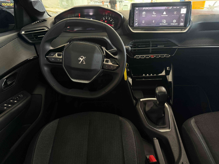 peugeot 208  style 1.0 mt flex manual 2023/24