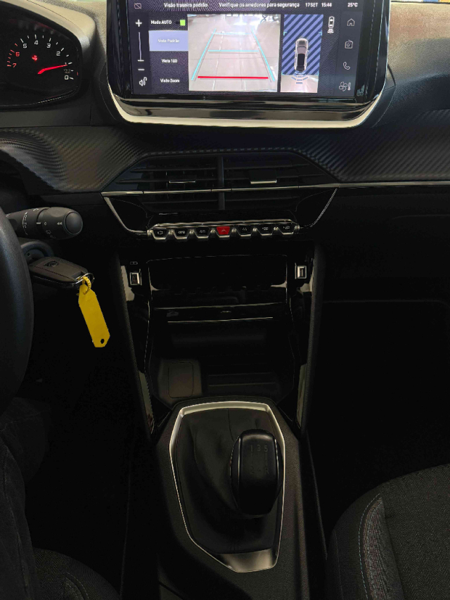 peugeot 208  style 1.0 mt flex manual 2023/24