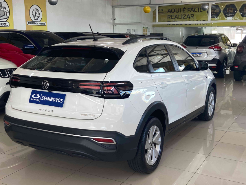 volkswagen nivus comfortline 200 1.0 tsi at6 flex automatico 2023/24