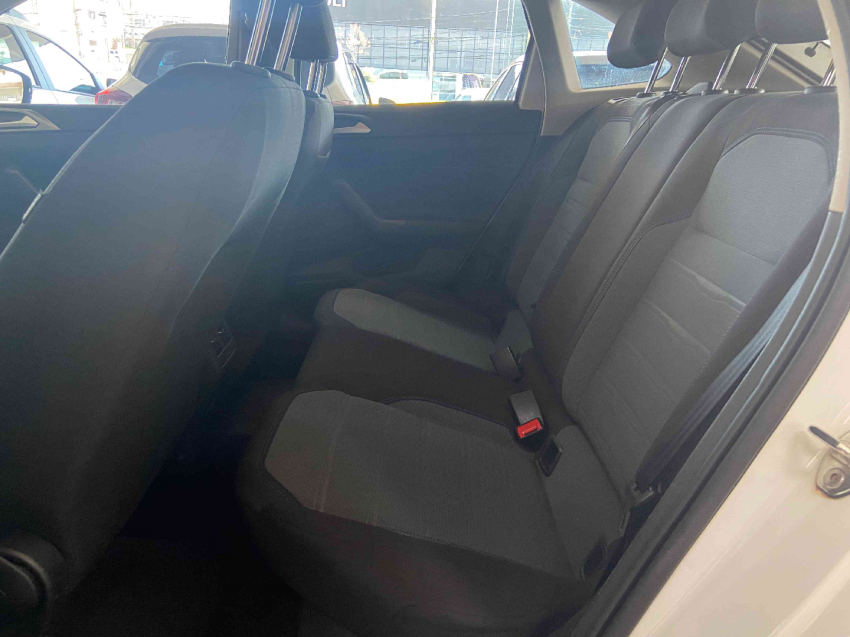 volkswagen nivus comfortline 200 1.0 tsi at6 flex automatico 2023/24