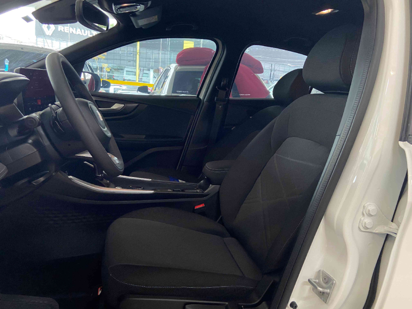 fiat fastback hibrido automatico 2025/26