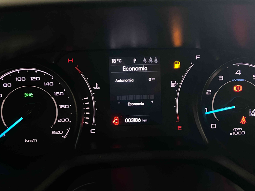 fiat fastback hibrido automatico 2025/26