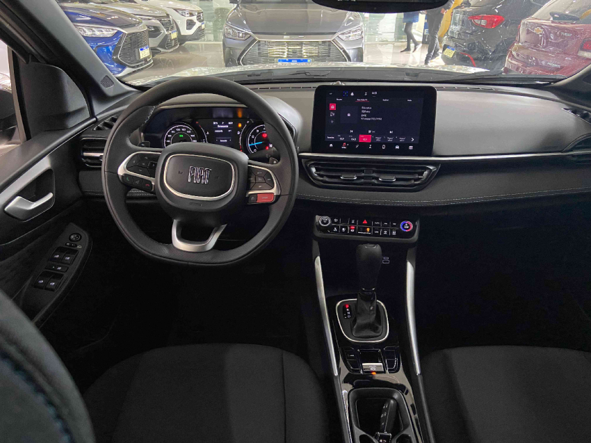 fiat fastback hibrido automatico 2025/26