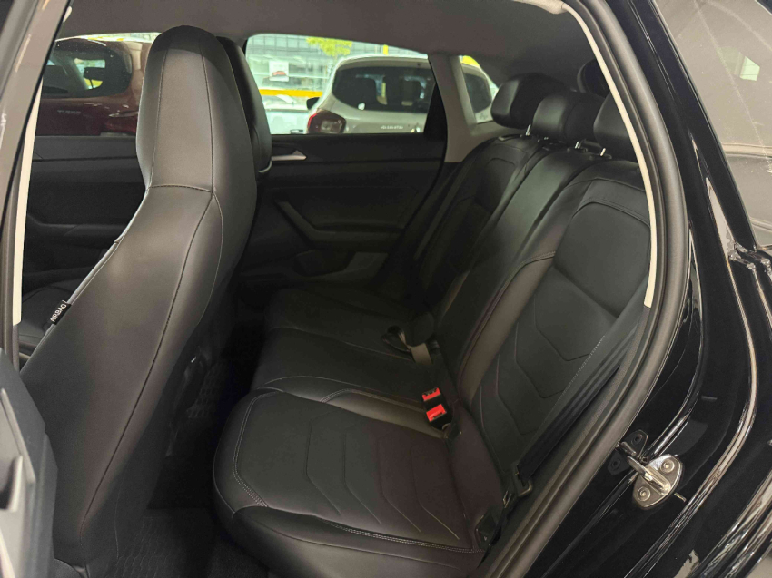 volkswagen polo highline 170 1.0 12v tsi at6 flex automatico 2024/25