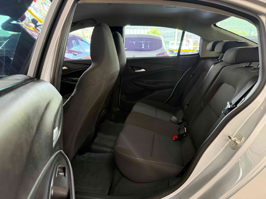 chevrolet onix  plus lt 1.0 tb 12v at6 flex automatico 2022/23