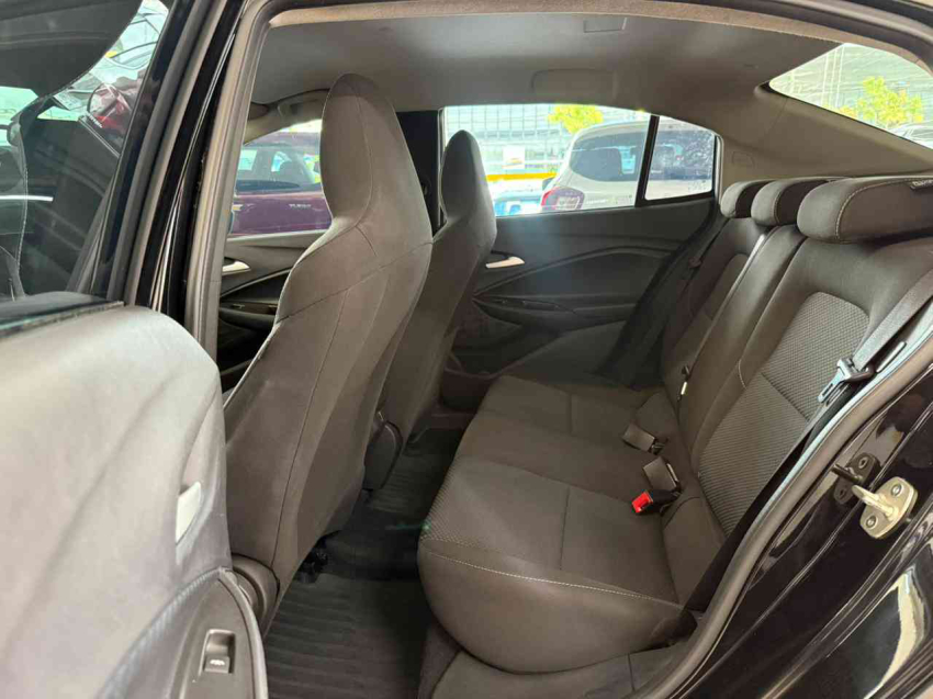 chevrolet onix  plus lt 1.0 tb 12v at6 flex automatico 2023/24