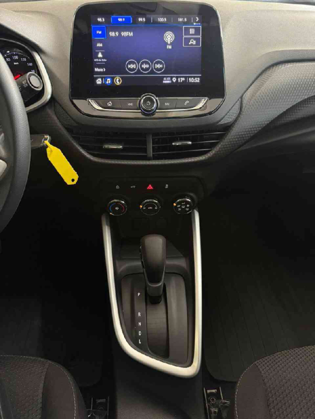 chevrolet onix  plus lt 1.0 tb 12v at6 flex automatico 2023/24