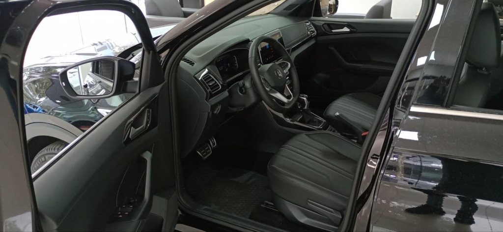 t-cross highline 250 1.4 tsi at6 com teto solar9 t-cross highline 250 1.4 tsi at6 com teto solar9