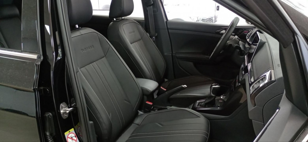 t-cross highline 250 1.4 tsi at6 com teto solar11 t-cross highline 250 1.4 tsi at6 com teto solar11