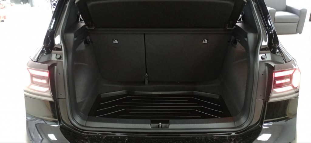 t-cross highline 250 1.4 tsi at6 com teto solar7 t-cross highline 250 1.4 tsi at6 com teto solar7