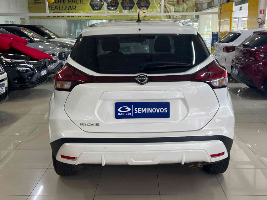nissan kicks active 1.6 16v cvt flex automatico4