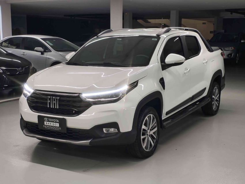 fiat strada 1.3 firefly flex volcano cd cvt 4p automatico 20232