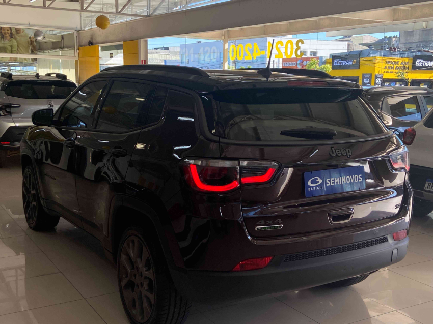 jeep compass diesel  serie s 4x4 2.0 tb at9 automatico 2021/215