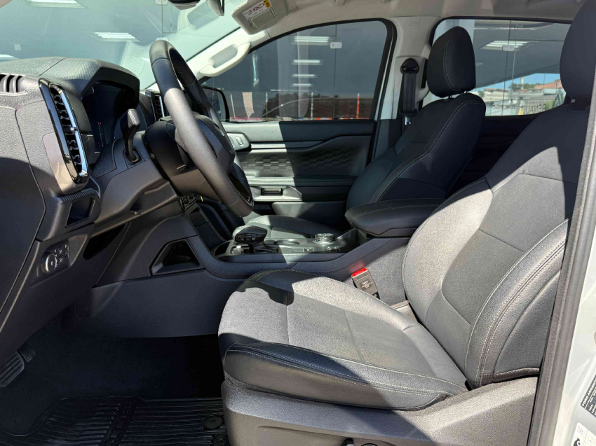 ford ranger  cd xlt 4x4 3.0 v6 at diesel automatico 2025/2610