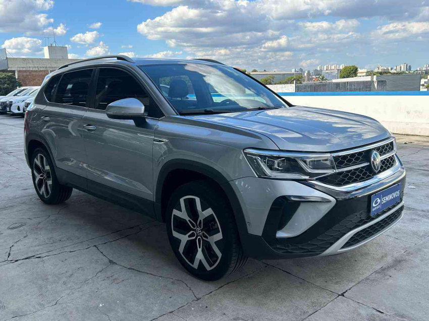 volkswagen taos  highline 250 1.4 tb at flex automatico 2024/243