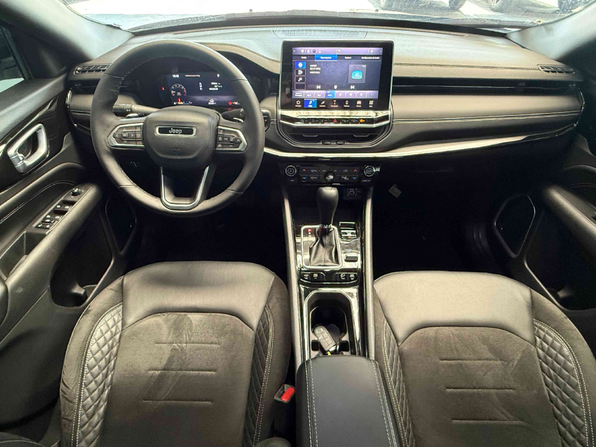 jeep compass  blackhawk 4x4 2.0 hurricane atgasolina automatico 2024/257