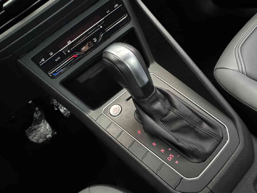 volkswagen nivus 1.0 200 tsi total flex highline automatico 4p 20229