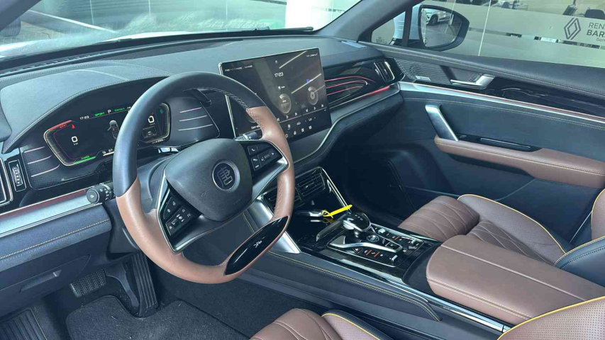 byd tan automatico 2022/236