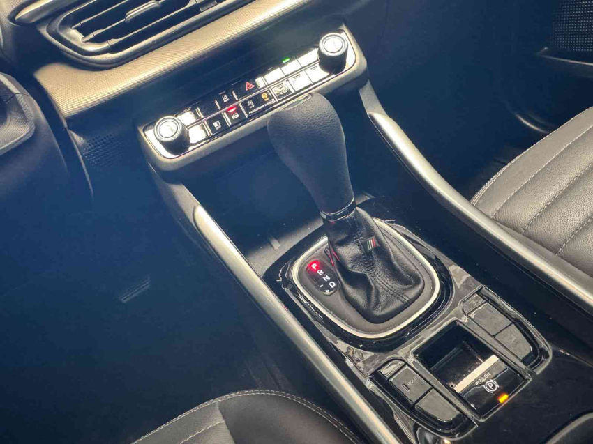 fiat fastback  audace 200 1.0 tb flex automatico 2023/238