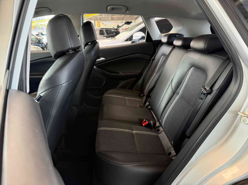 chevrolet tracker  ltz 1.2 turbo 12v at6 flex manual 2020/2111