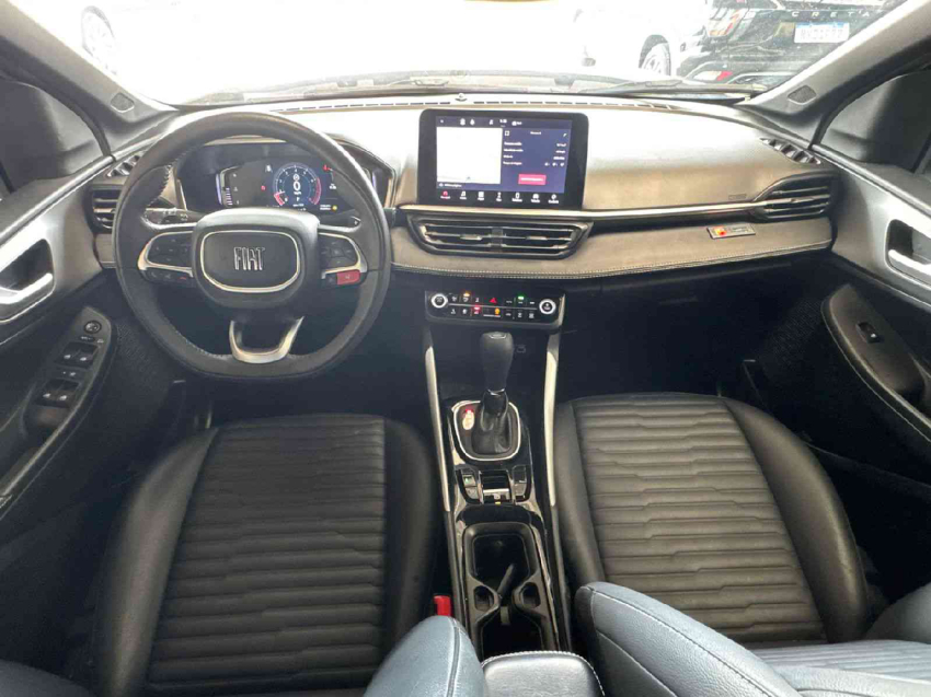 fiat fastback 1.3 turbo 270 flex abarth at6 4p automatico 202410