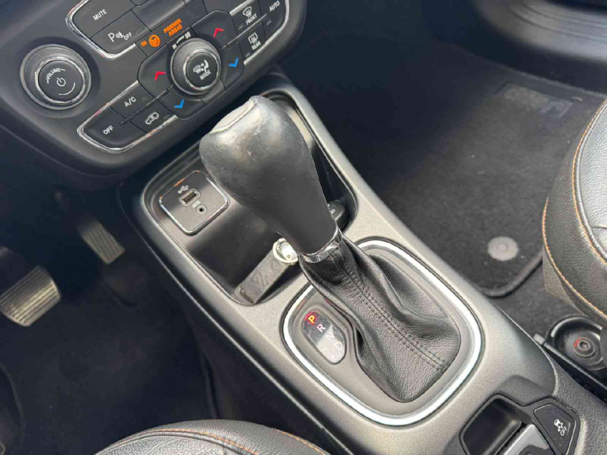 jeep compass longitude 4x2 2.0 16v at6 flex automatico 2018/1812