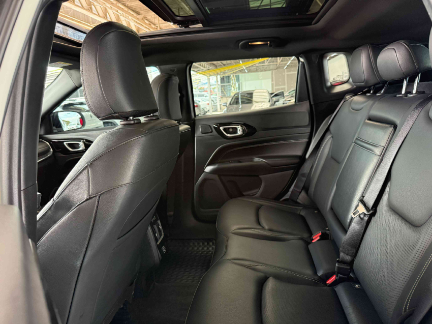 jeep compass  serie s 4x2 1.3 t270 tb at6 flex automatico11