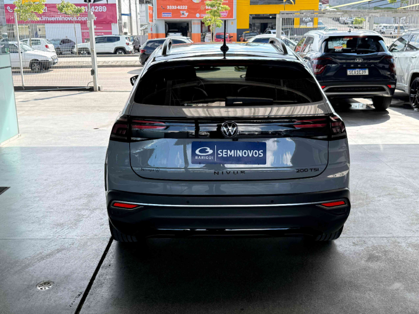 volkswagen nivus highline 200 1.0 tsi at6 flex automatico 2023/243