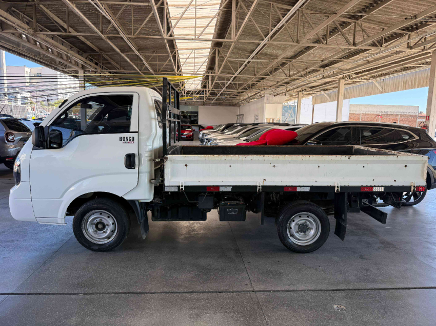 kia bongo k-2500 std 2.5 tb-ic 6m diesel manual 2021/227