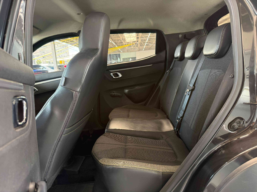 kwid outsider 1.0 12v sce flex 2022/2311