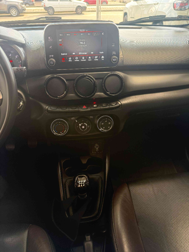 fiat cronos 1.3 firefly flex drive manual 4p 202313