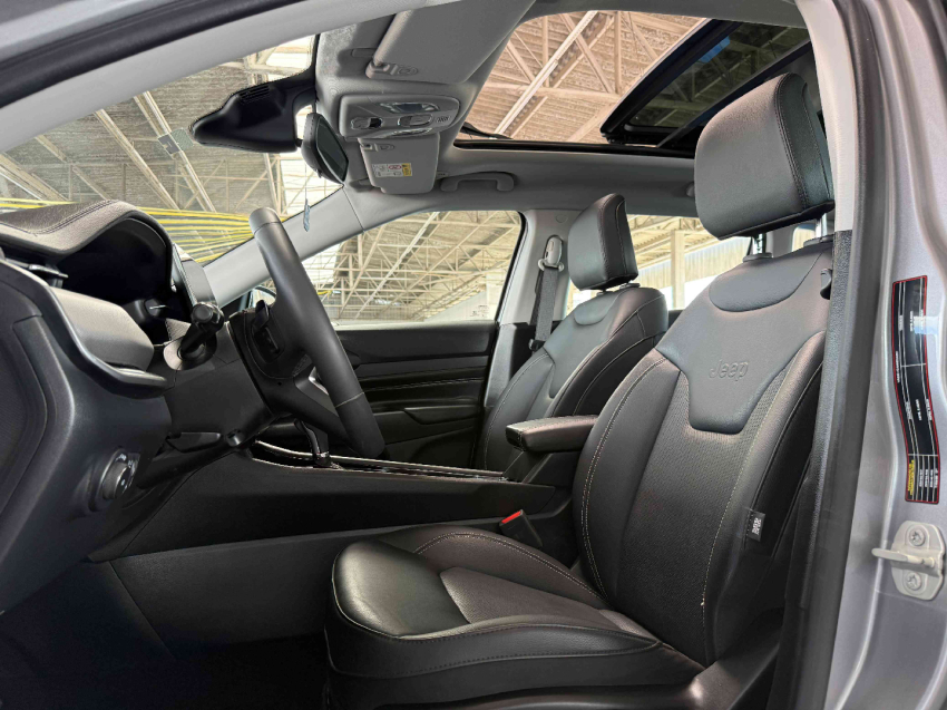 jeep compass  longitude 4x2 1.3 t270 tb at610