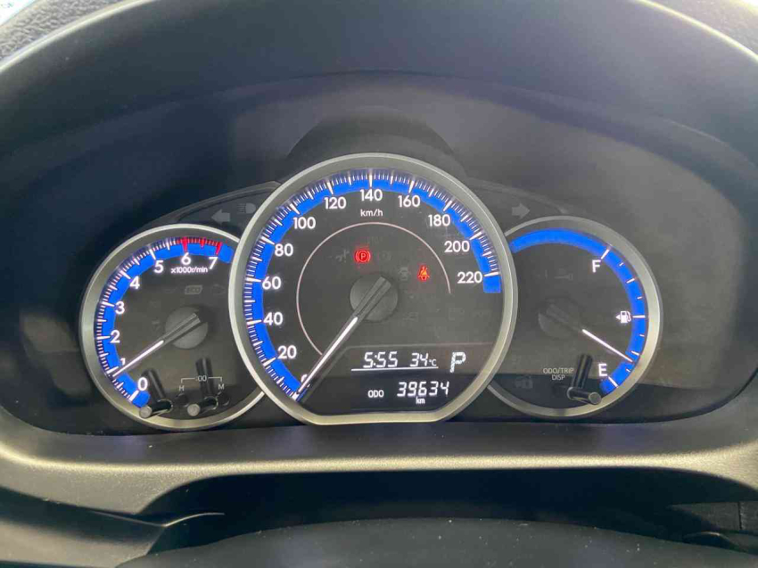 toyota yaris hatch xl 1.5 cvt flex automatico8