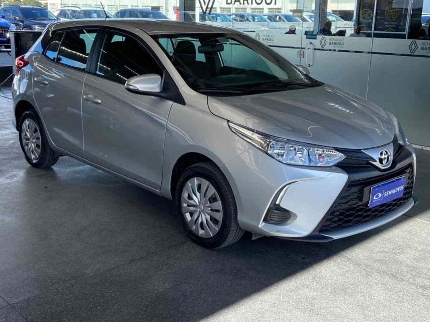 toyota yaris hatch xl 1.5 cvt flex automatico2