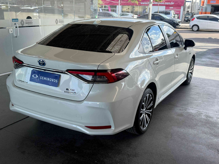 corolla altis hybrid premium 1.83