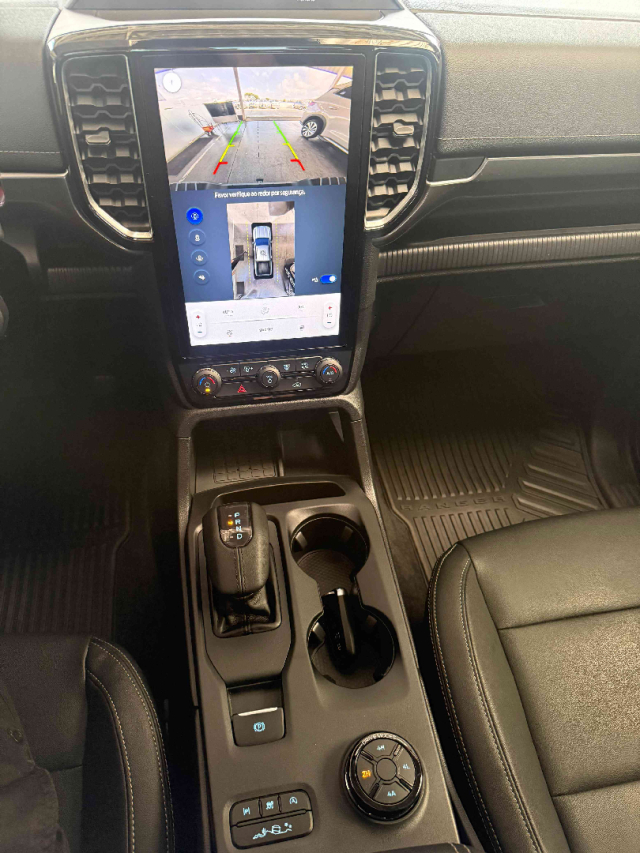 corolla altis hybrid premium 1.812