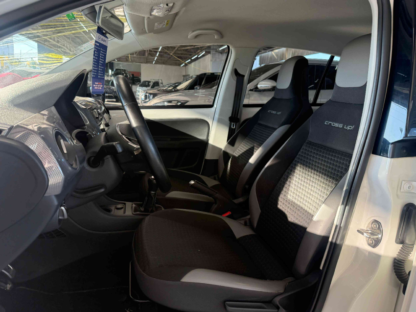 volkswagen up! cross 1.0 tsi 12v flex manual9