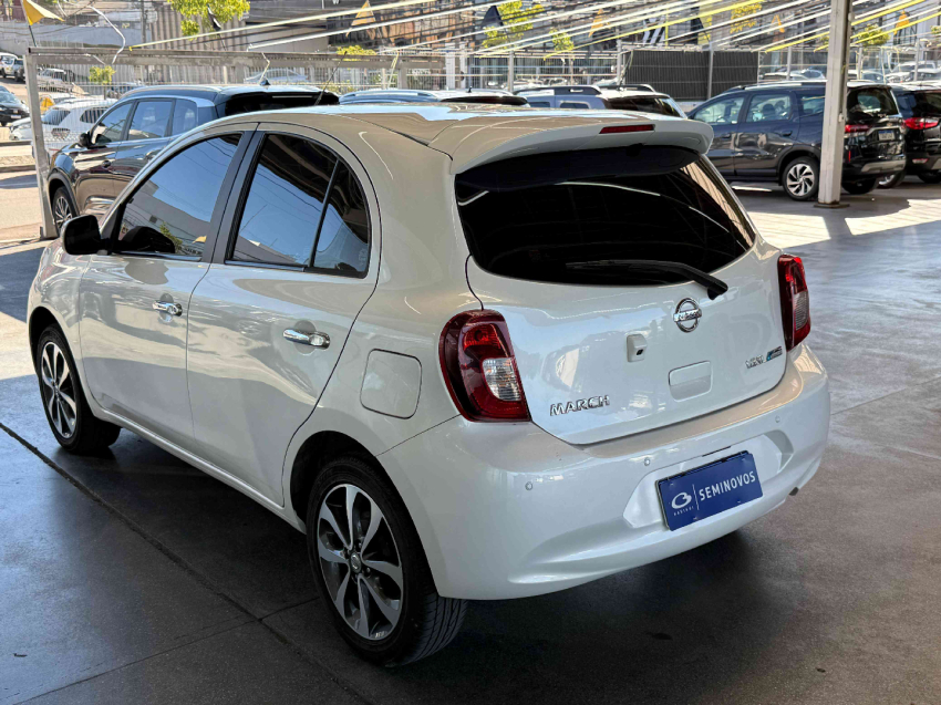 nissan march sl 1.6 16v cvt flexstart flex automatico6